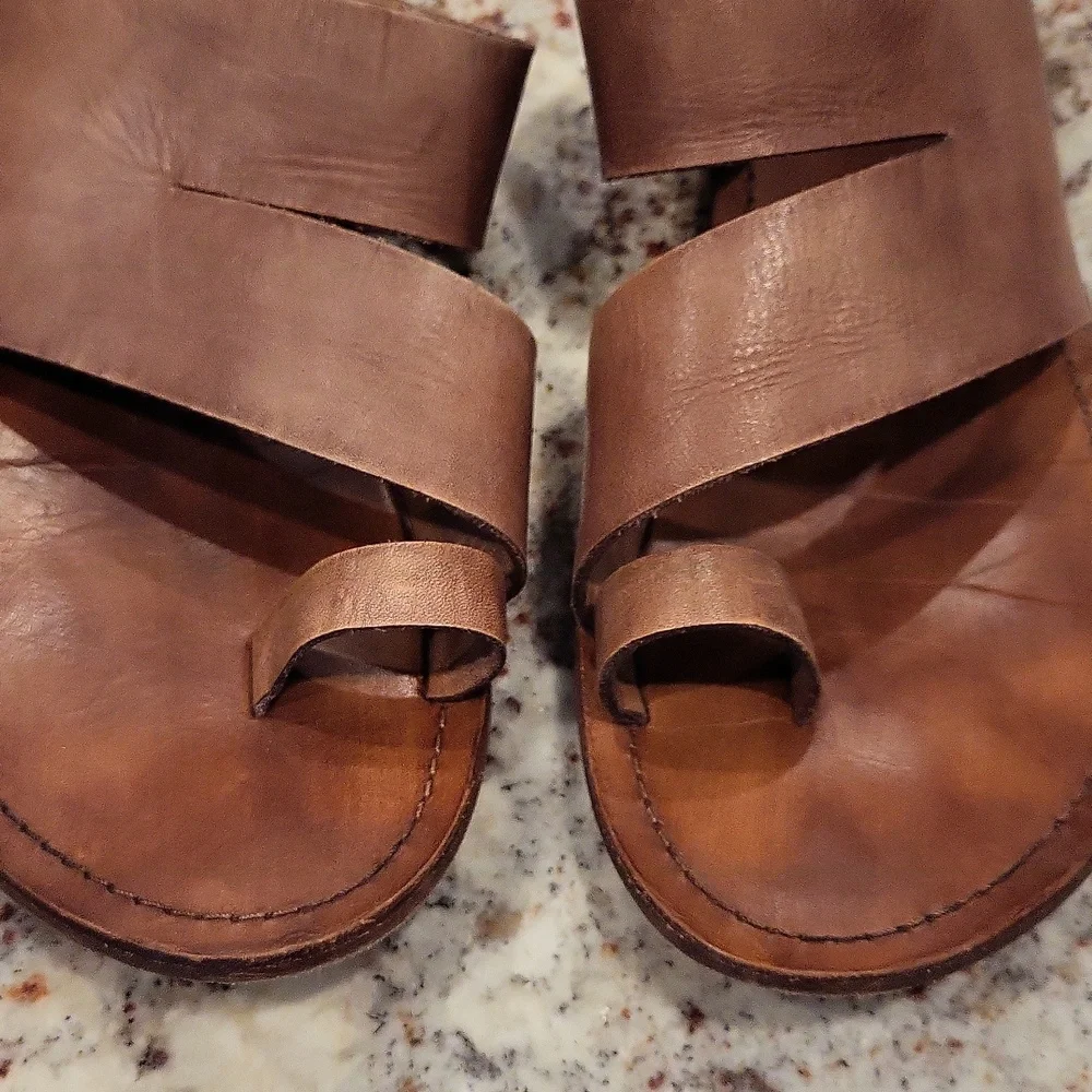 FREE PEOPLE Brown Leather Slide Sandals - Women's Casual Slip-On SZ 40 - Picture 3 of 5